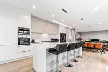 2 Boocock Crescent, Orewa