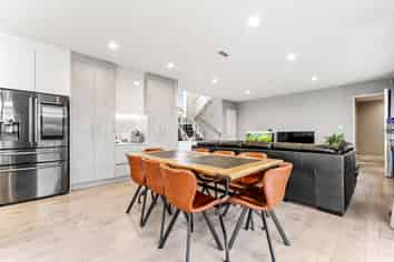 2 Boocock Crescent, Orewa