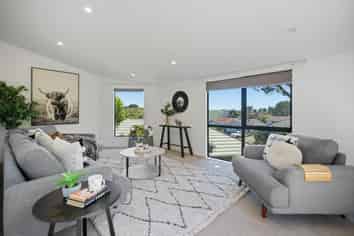 102 Montgomery Avenue, Karori