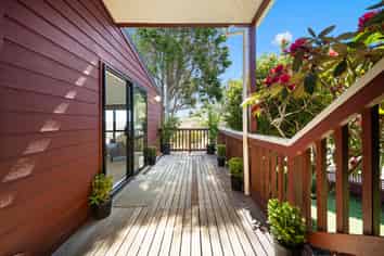 102 Montgomery Avenue, Karori