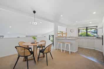 102 Montgomery Avenue, Karori