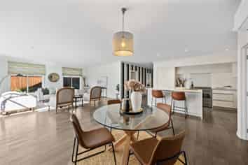 18 Ernest Place, Brightwater