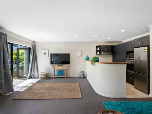 4/76 Galway Street, Onehunga