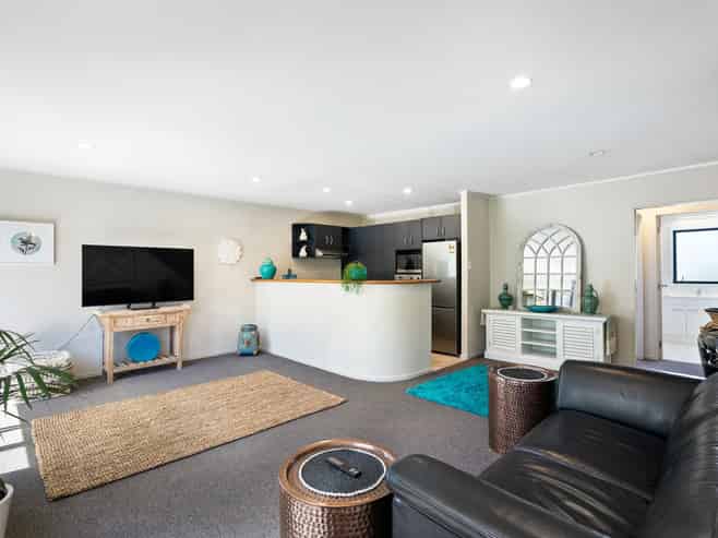 4/76 Galway Street, Onehunga