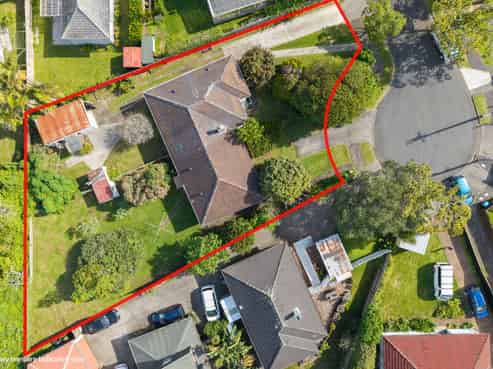 11 and 13 Howlett Street, Waterview