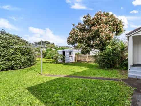 11 and 13 Howlett Street, Waterview