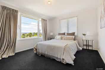 3 Quiet Street, Te Atatu South