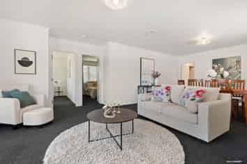 3 Quiet Street, Te Atatu South