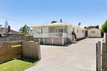 3 Quiet Street, Te Atatu South