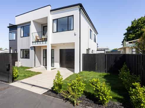 32 Pulham Crescent, Queenwood