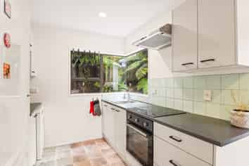 1B Springfield Road, Springfield
