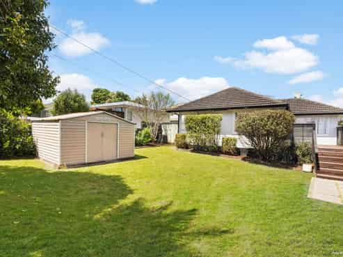 22 Strid Road, Te Atatu South