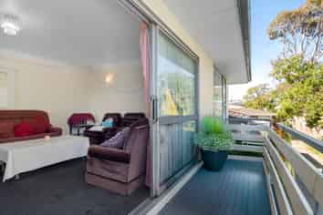 1/402 Hereford Street, Linwood