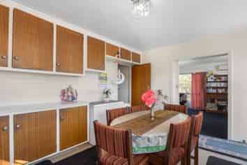 1/402 Hereford Street, Linwood