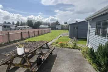 241 Botanical Road, Takaro