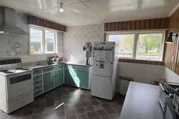 241 Botanical Road, Takaro