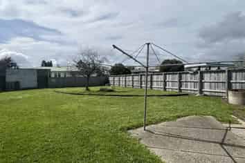 241 Botanical Road, Takaro