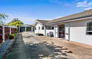 3 Coach Place, Brightwater