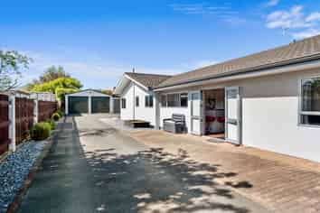 3 Coach Place, Brightwater