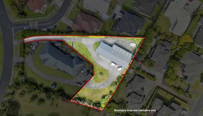 8 Burgundy Park Avenue, Henderson