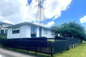 131C Sunset Road, Mangakakahi