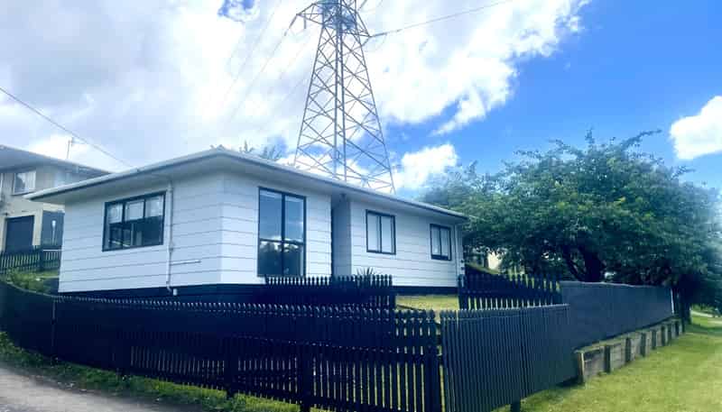 131C Sunset Road, Mangakakahi