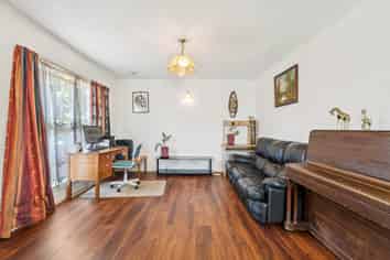 2/32 Latham Avenue, Pakuranga