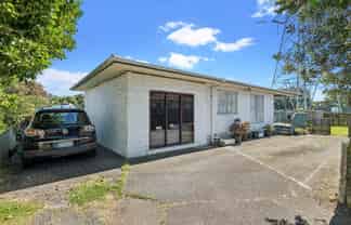 2/32 Latham Avenue, Pakuranga