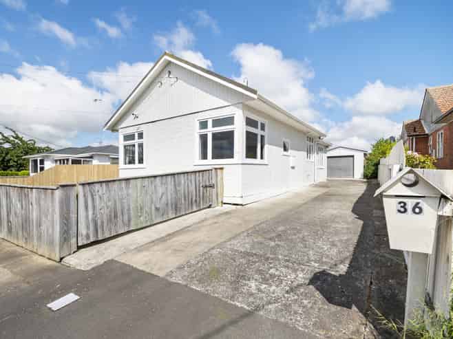 36 Stewart Street, Marton