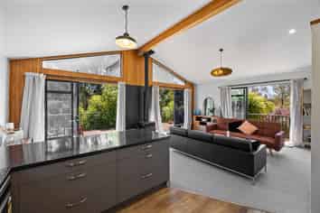 15 Laval Heights, Britannia Heights