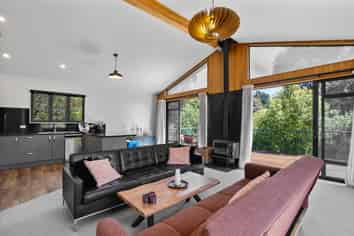 15 Laval Heights, Britannia Heights