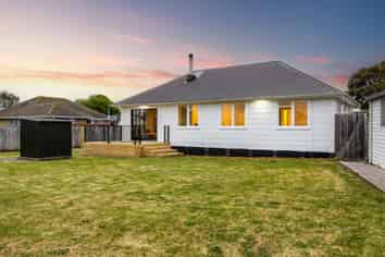 23 Lambeth Crescent, Northcote