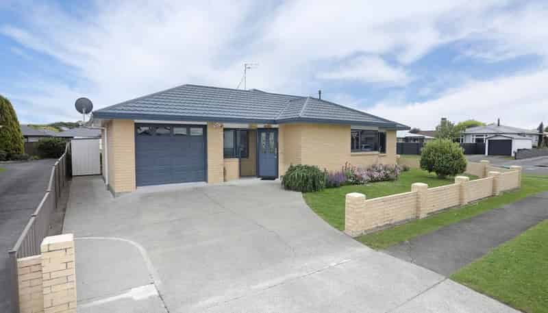 92 Warwick Street , Feilding