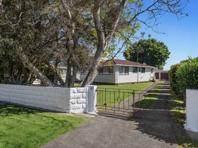 14 Barry Avenue, Whakatane