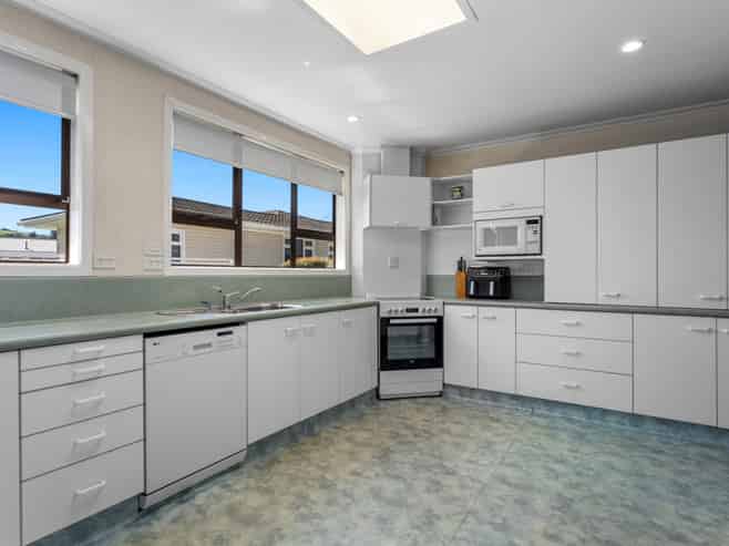 14 Barry Avenue, Whakatane