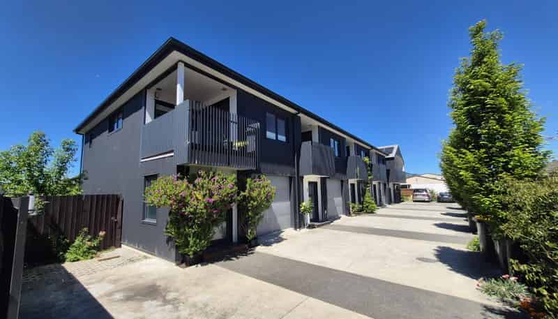 2/88 Poulson Street, Addington