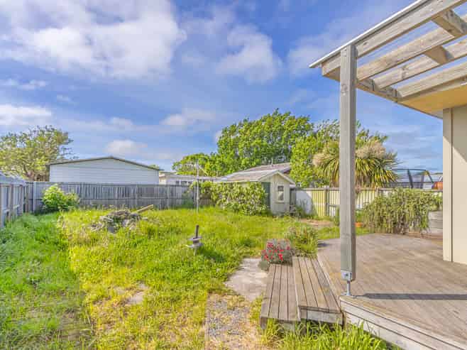 620 Worcester Street, Linwood