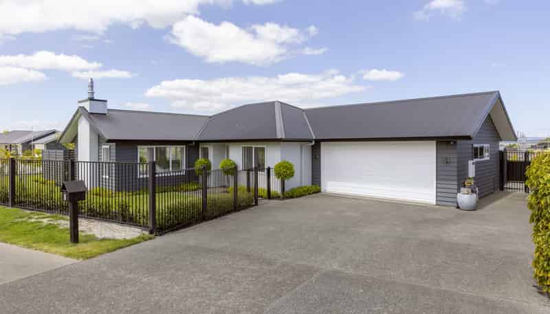 1 Mayfly Grove, Nukuhau