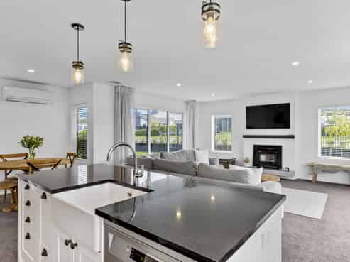 1 Mayfly Grove, Nukuhau