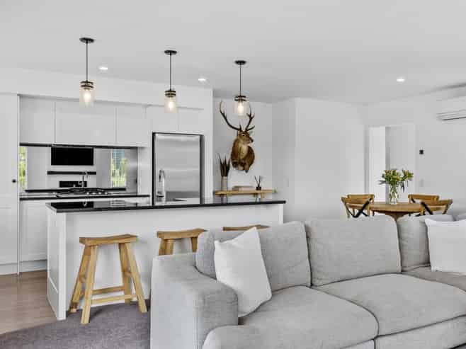 1 Mayfly Grove, Nukuhau