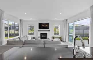 1 Mayfly Grove, Nukuhau