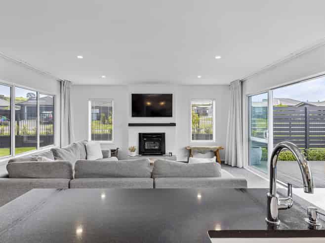 1 Mayfly Grove, Nukuhau