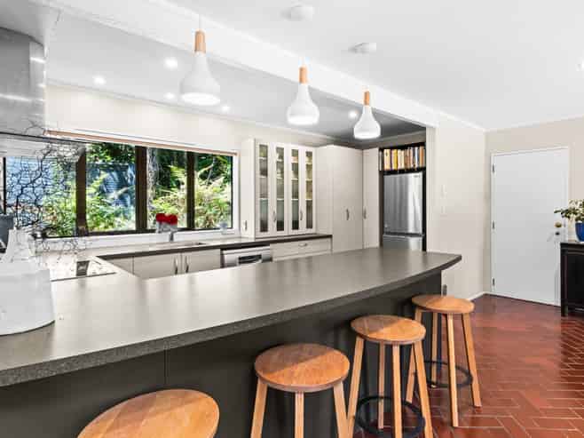 12 Ritchie Place, Havelock North