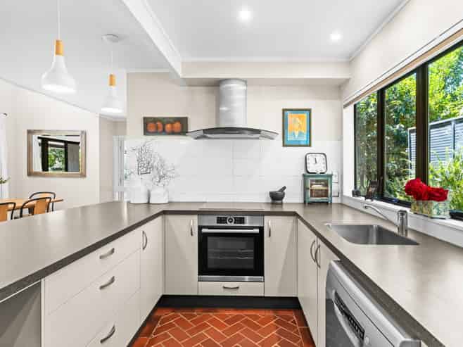 12 Ritchie Place, Havelock North