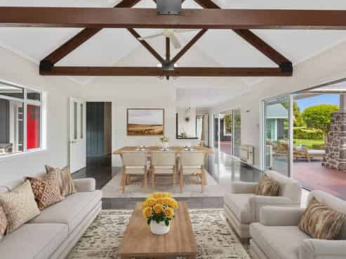 144 Henwood Road, Paraite