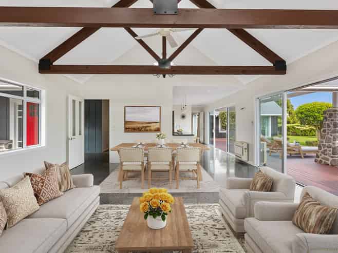 144 Henwood Road, Paraite