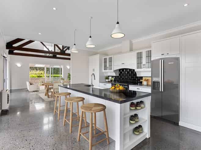 144 Henwood Road, Paraite