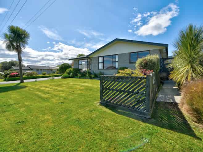 6 Pine Street, Tapanui