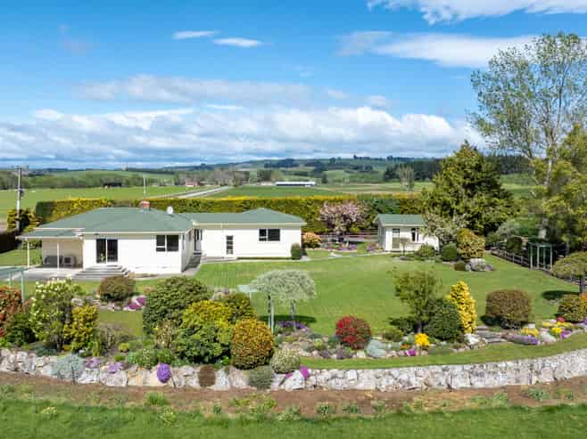 715 Koi Flat Road,, Waikoikoi