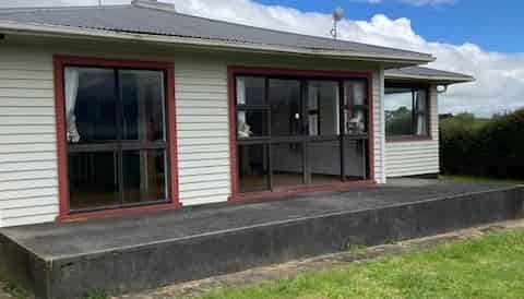 332 Rotokare Road, Eltham